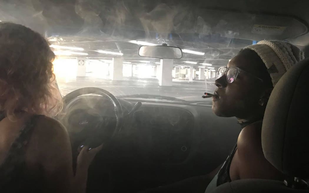 hotboxing-guida-cosa-tutti-trucchi