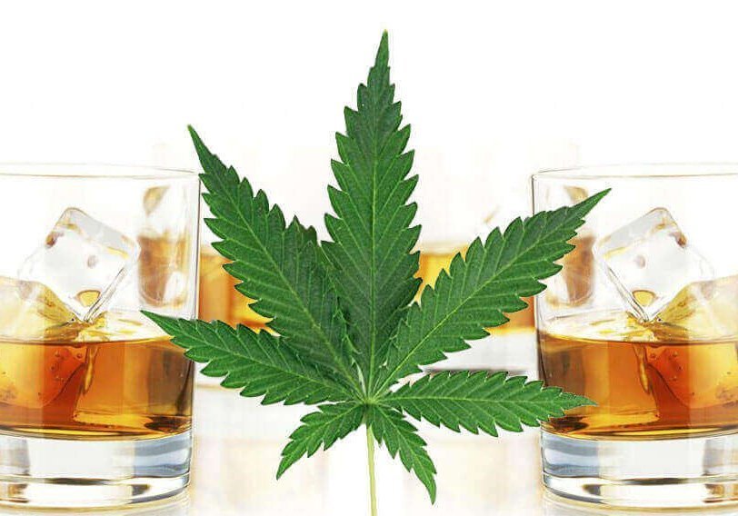 Liquore-fatto-casa-cannabis